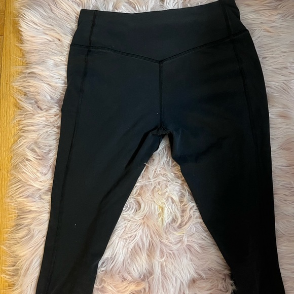 Black Nike Dri Fit Cropped Leggings size medium - Picture 4 of 4